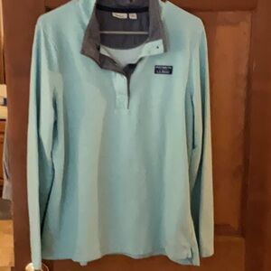Woman’s LLBean green sweatshirt size L